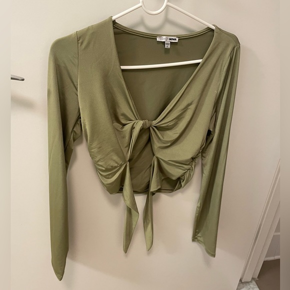 ONLY WORN ONCE - Green two piece - Picture 1 of 2